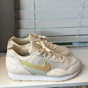 Like New Nike Outburst Jelly Puff Pale Ivory W9.5